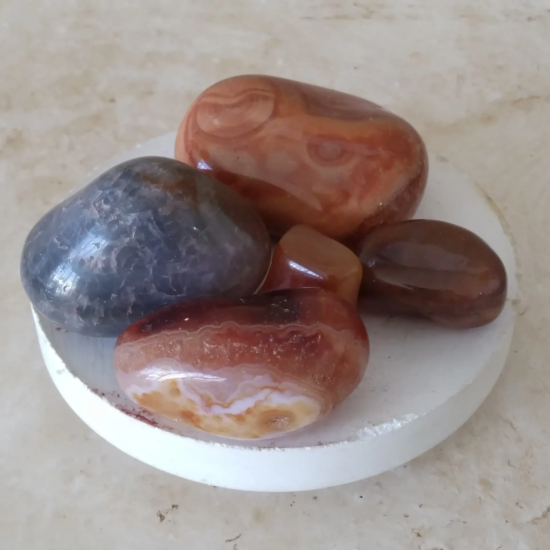 Piedra cornalina grande 50gr